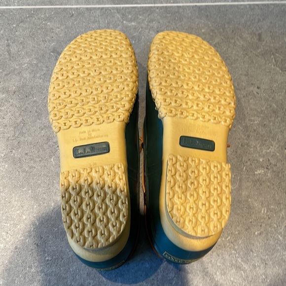 Brand new never worn LL Bean duck boots - Picture 3 of 3